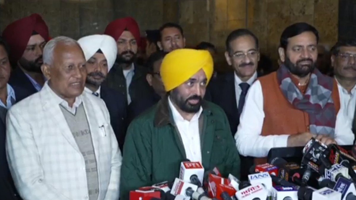 SYL पर पंजाब-हरियाणा की बैठक: दोनों सीएम बोले-अच्छे माहाैल में बात हुई है झगड़ा निपट जाना चाहिए