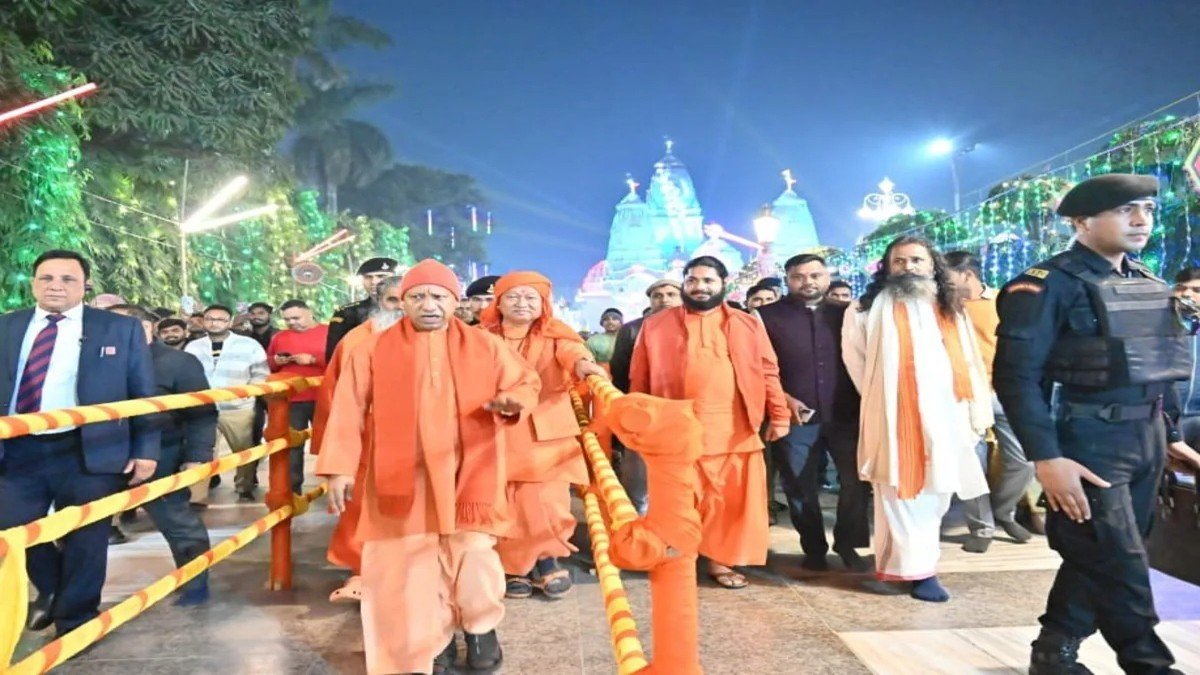 गोरखपुर मकर संक्रांति खिचड़ी मेला: CM योगी ने तैयारियों की समीक्षा की