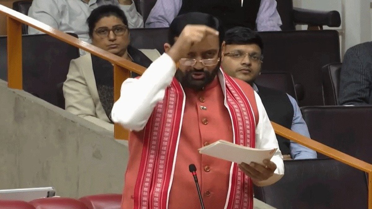 ‘ਵਿਰੋਧੀ ਧਿਰ ਦੇ ਝੂਠੇ ਦੋਸ਼ਾਂ ਨਾਲ ਮਨ ਦੁਖੀ’, ਭਰਤੀਆਂ ਮਾਮਲੇ ‘ਚ ਘਿਰੇ ਮੁੱਖ ਮੰਤਰੀ ਨਾਇਬ ਸੈਨੀ ਦਾ ਵਿਧਾਨ ਸਭਾ ਵਿੱਚ ਭਾਵੁਕ ਅਤੇ ਤਿੱਖਾ ਜਵਾਬ