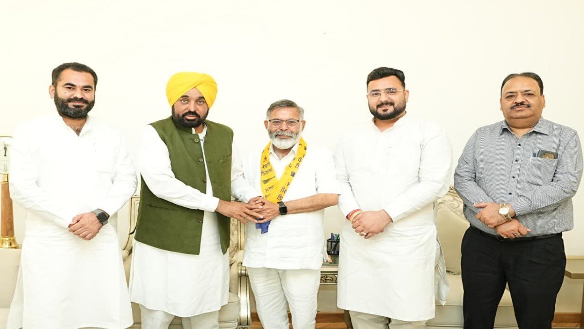 ਭਾਜਪਾ ਦੇ ਸੀਨੀਅਰ ਆਗੂ ਅਨਿਲ ਕੁਮਾਰ ਸੇਠੀ ਆਮ ਆਦਮੀ ਪਾਰਟੀ ਵਿੱਚ ਸ਼ਾਮਲ
