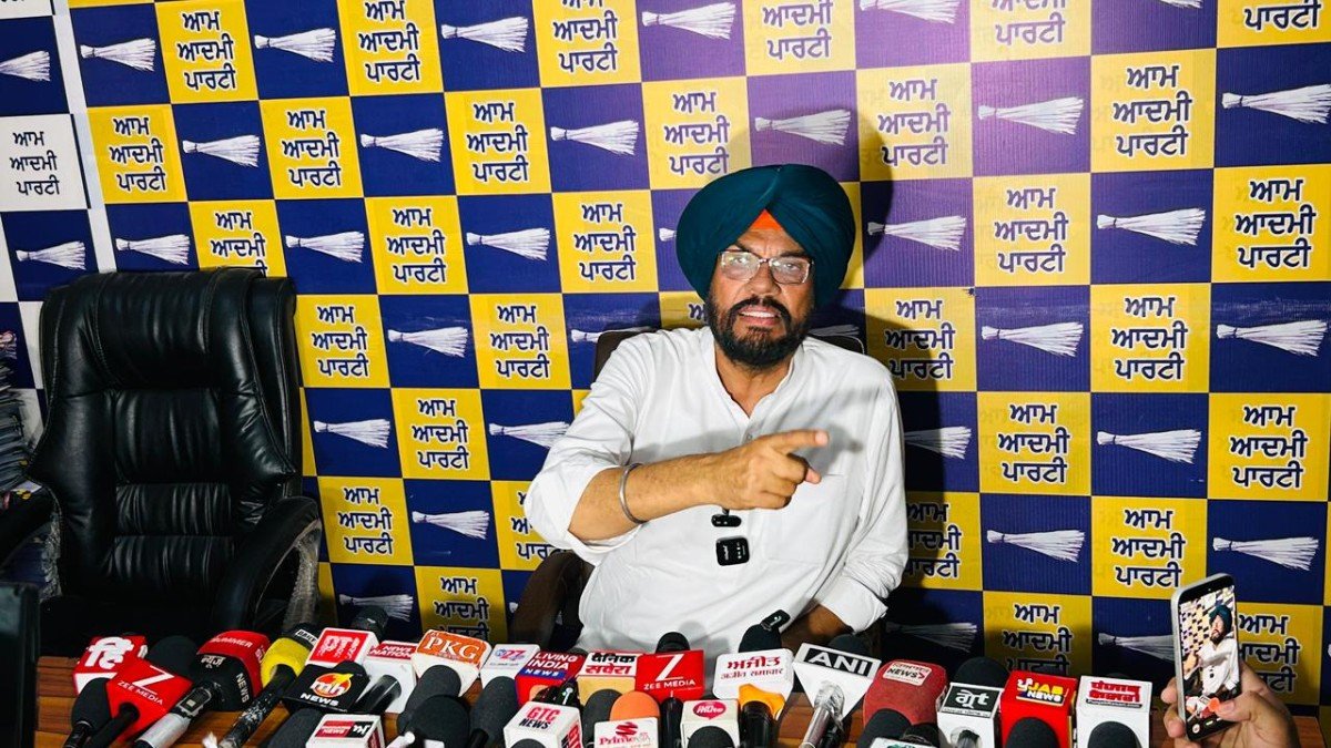 ਆਪ ਨੇ ਸਾਈਬਰ ਅੱਤਵਾਦ ਦੇ ਇੱਕ ਵੱਡੇ ਨੈੱਟਵਰਕ ਦਾ ਪਰਦਾਫਾਸ਼ ਕਰਨ ਲਈ ਪੰਜਾਬ ਪੁਲਿਸ ਦੀ ਕੀਤੀ ਸ਼ਲਾਘਾ